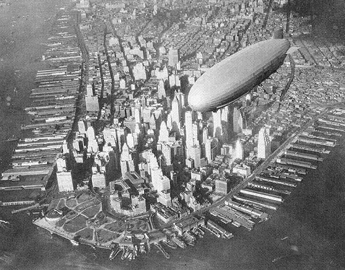 Autour du monde  bord du Zeppelin 